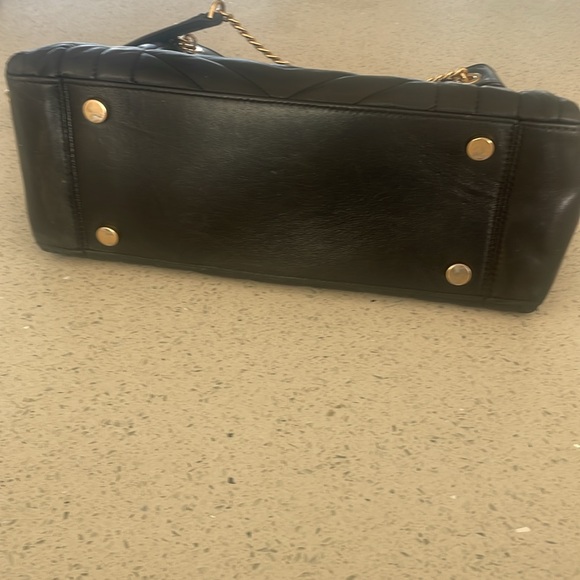 Michael Kors Classic Chevron Quilted Leather Tote - Picture 6 of 15